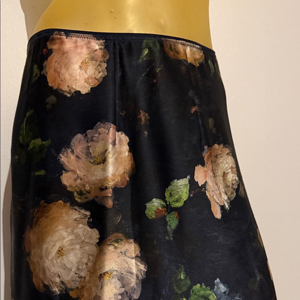 Vince 100% Silk Floral Skirt